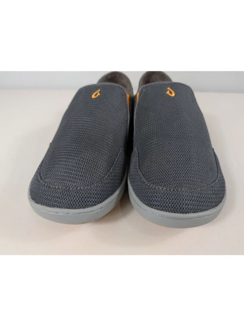 olukai Nohea mesh men's gray slip-on shoes size 9.5